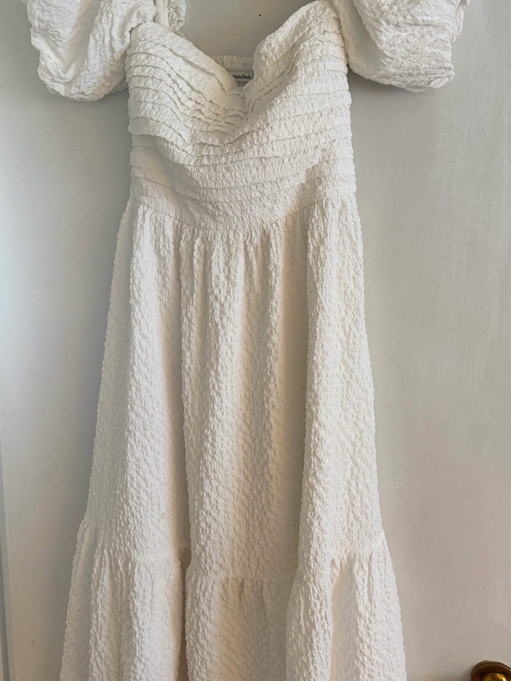 Abercrombie & Fitch White Textured Puff Sleeve Midi Dress - Picture 2 of 3